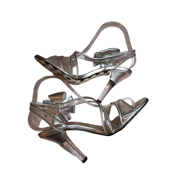 Betsey Johnson  Silver Leather heels bow accent clear heels and straps sz 6 - Picture 3 of 8